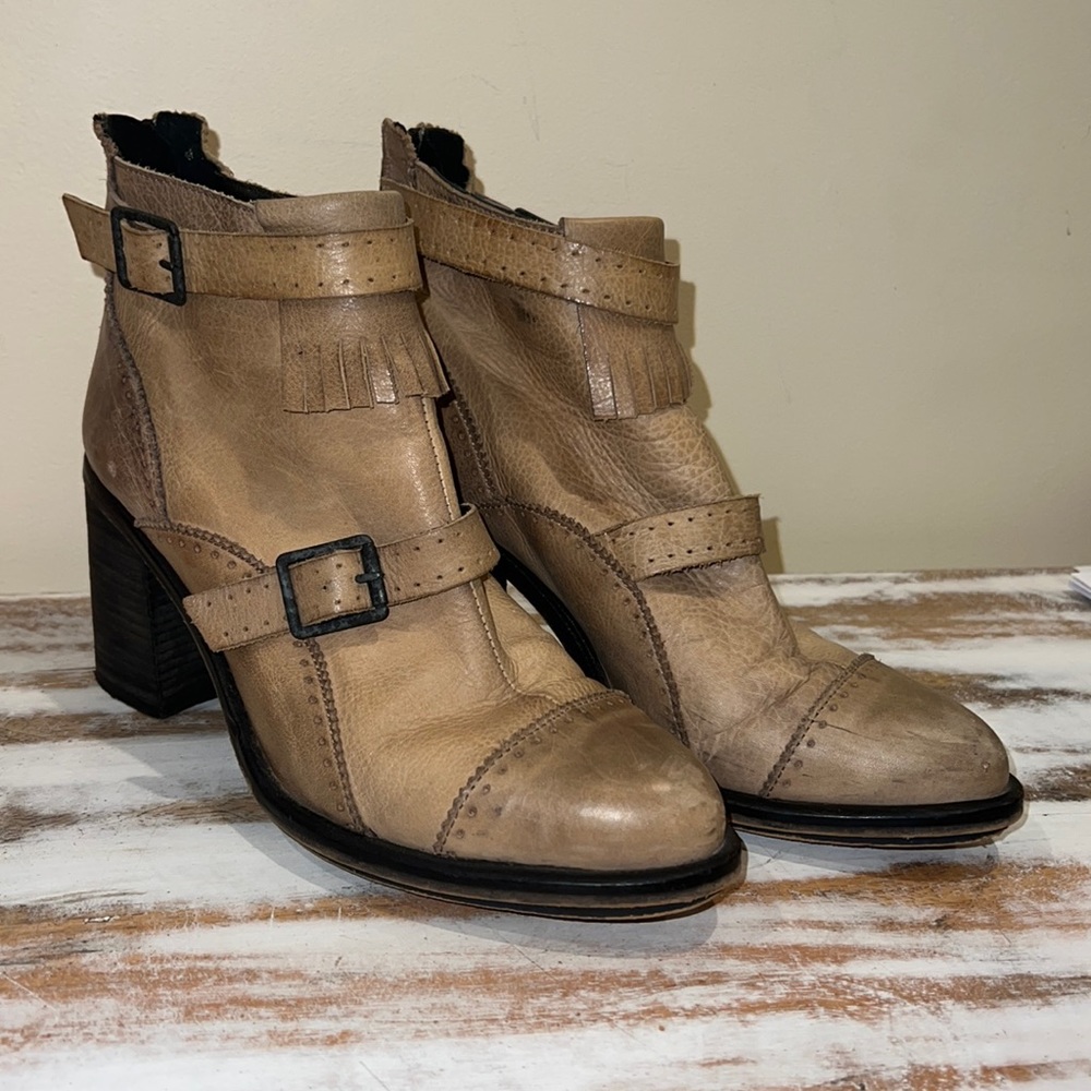Free People Boho booties with fringe detailing size 38